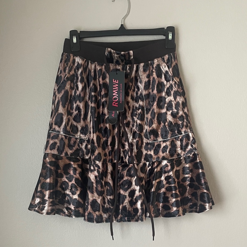 ROMWE Animal Print Flared Mini Skirt